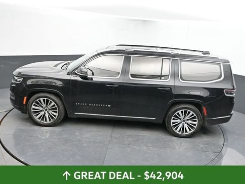 Used 2022 Jeep Grand Wagoneer Series III AWD/4WD image 45