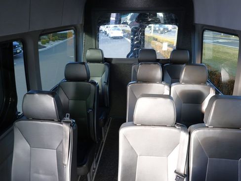 Used 2016 Mercedes-Benz Sprinter 3500 image 21