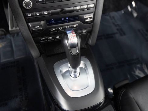 Used 2011 Porsche Boxster Spyder image 28