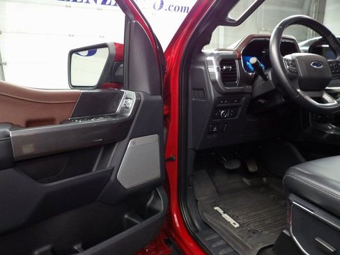 Used 2022 Ford F150 Lariat image 41