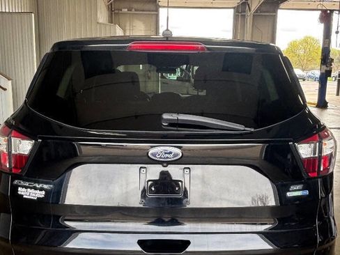 Used 2017 Ford Escape SE AWD/4WD image 6