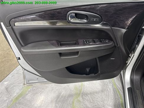 Used 2017 Buick Enclave Premium AWD/4WD image 31