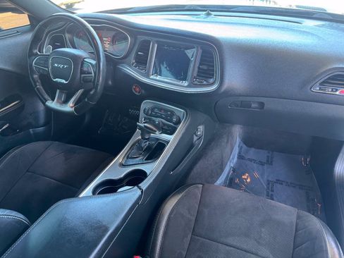 Used 2018 Dodge Challenger SRT Hellcat RWD image 14