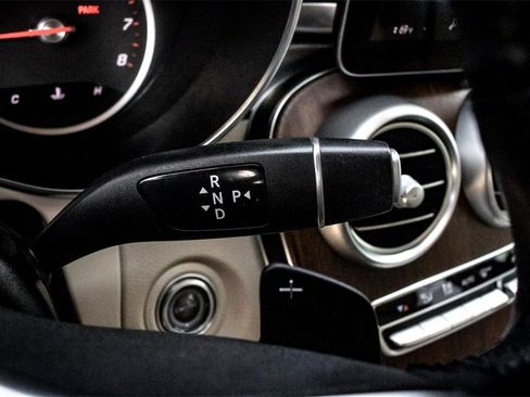 Used 2022 Mercedes-Benz GLC 300 GLC 300 image 21