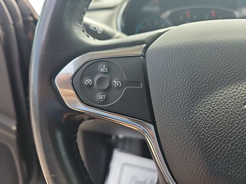 Used 2019 Chevrolet Traverse LT FWD image 17