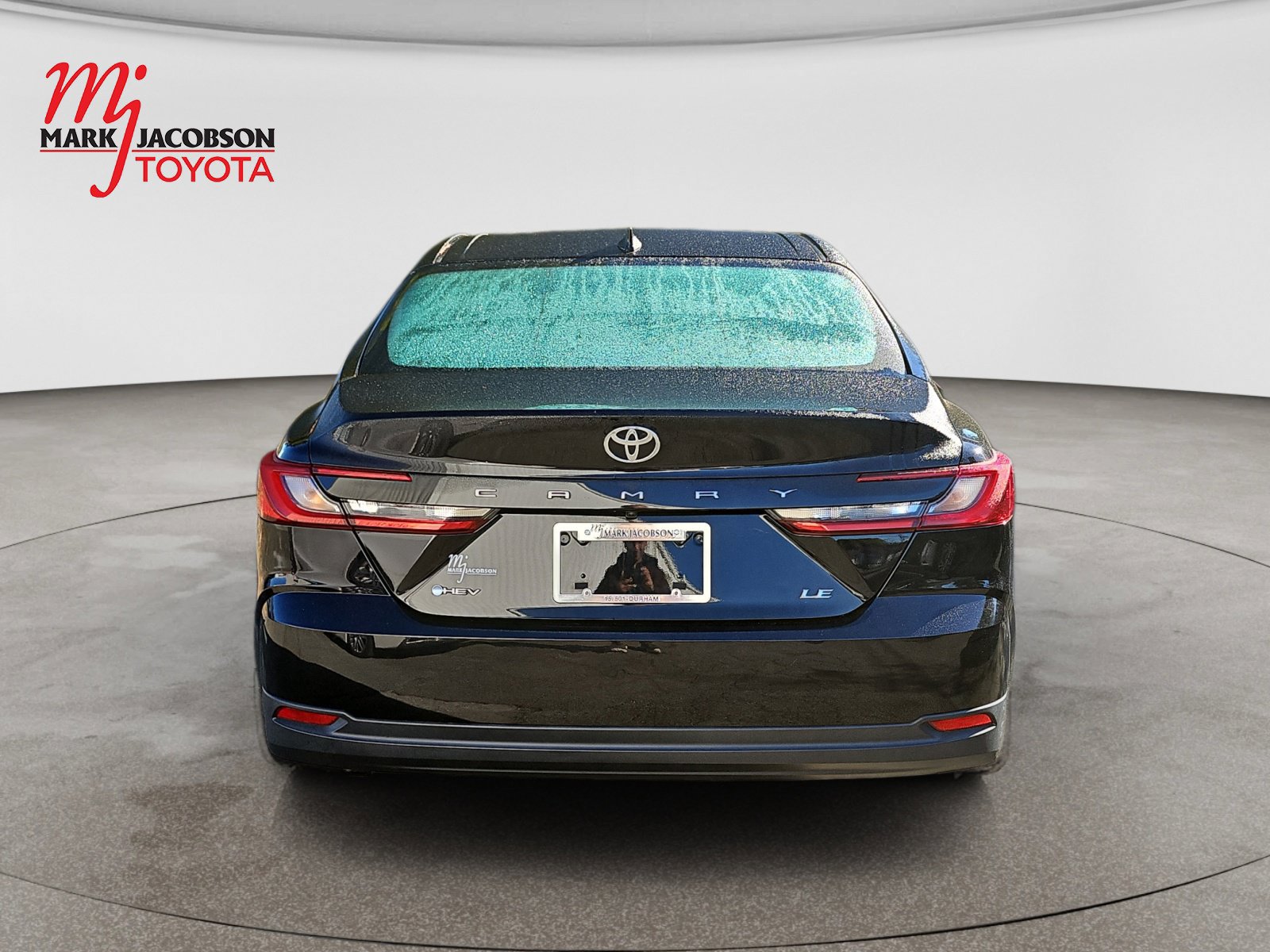 Used 2025 Toyota Camry LE FWD image 11