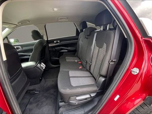 Used 2021 Kia Sorento LX FWD image 24