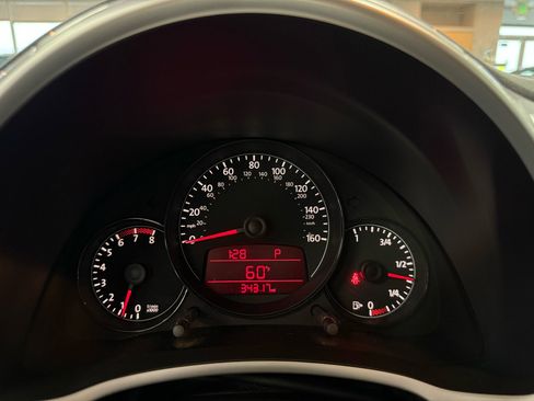 Used 2012 Volkswagen Beetle 2.5 image 12