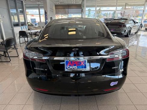 Used 2018 Tesla Model S 100D image 4
