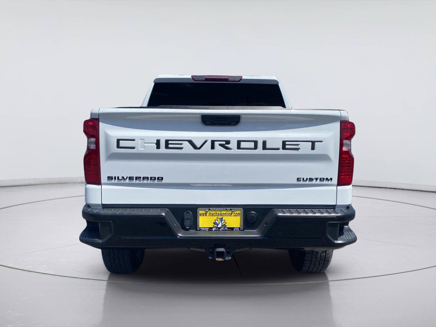 Used 2024 Chevrolet Silverado 1500 Custom Trail Boss w/ Turbomax Blackout Package AWD/4WD image 4