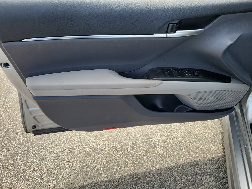 Certified 2024 Toyota Camry SE FWD image 18