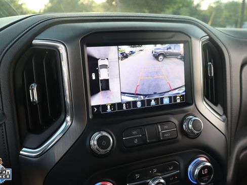 Used 2021 GMC Sierra 2500 Denali w/ Denali Black Diamond Edition AWD/4WD image 22