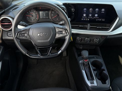 Certified 2024 Chevrolet Trax RS w/ Driver Confidence Package image 12