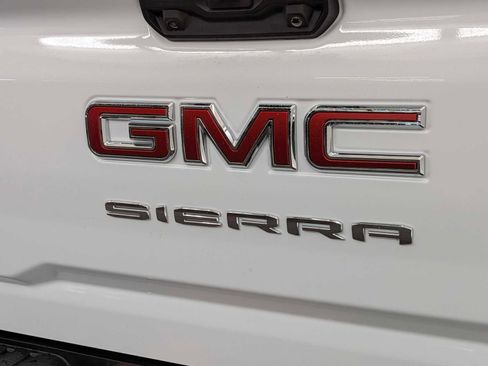 Used 2023 GMC Sierra 3500 SLE w/ SLE Convenience Package image 11
