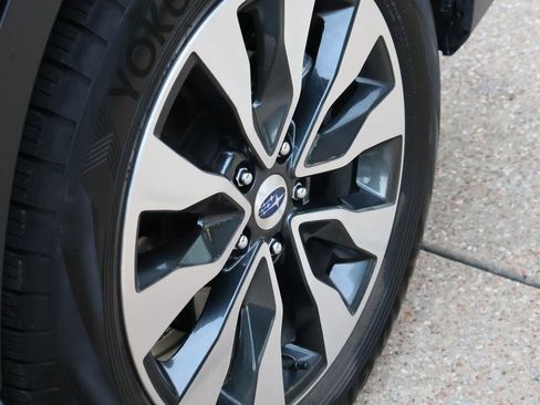 Used 2024 Subaru Outback Limited XT image 41