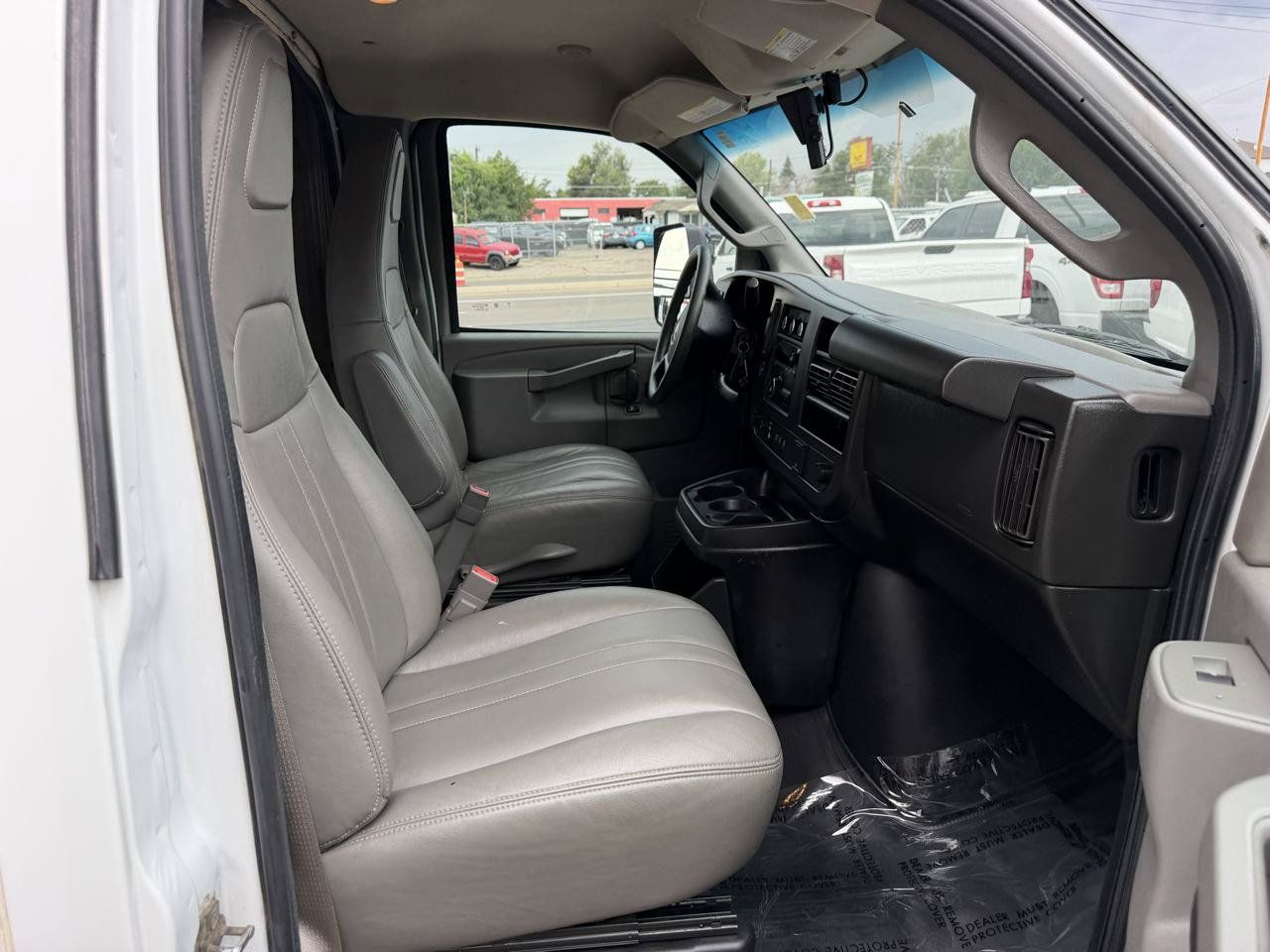 Used 2020 Chevrolet Express 3500 w/ Power Convenience Package RWD image 35