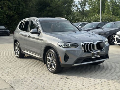 Used 2024 BMW X3 xDrive30i w/ Premium Package AWD/4WD image 4