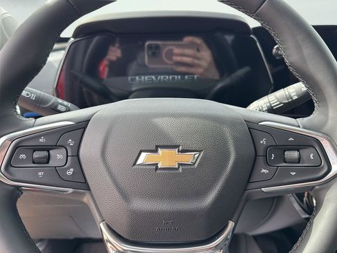 New 2026 Chevrolet Trax LT w/ LT Convenience Package FWD image 10