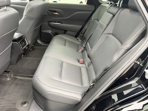 Used 2025 Toyota Crown Signia image 22