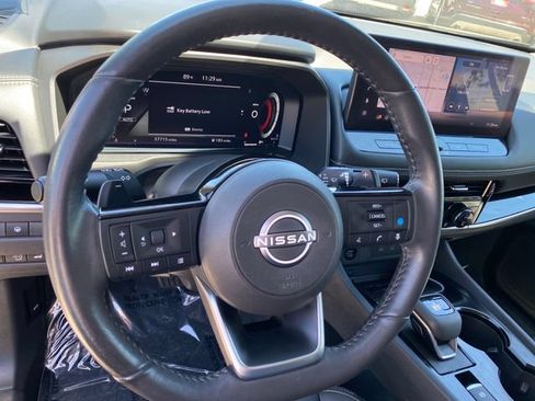 Certified 2024 Nissan Rogue SL w/ SL Premium Package AWD/4WD image 12