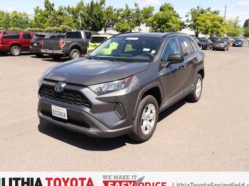 Used 2021 Toyota RAV4 LE AWD/4WD image 1