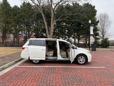 Used 2017 Honda Odyssey EX-L image 6