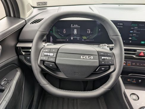 New 2026 Kia Sportage S image 18