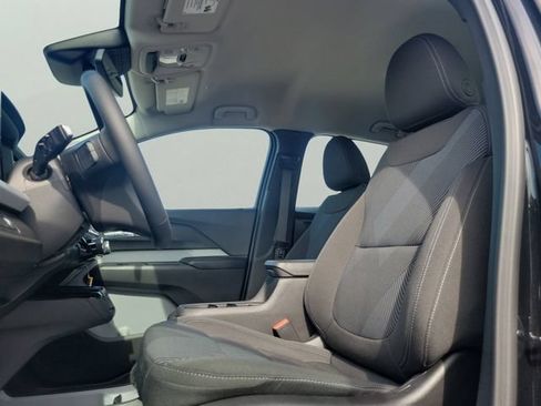 New 2027 Chevrolet Bolt LT w/ Comfort Package FWD image 17