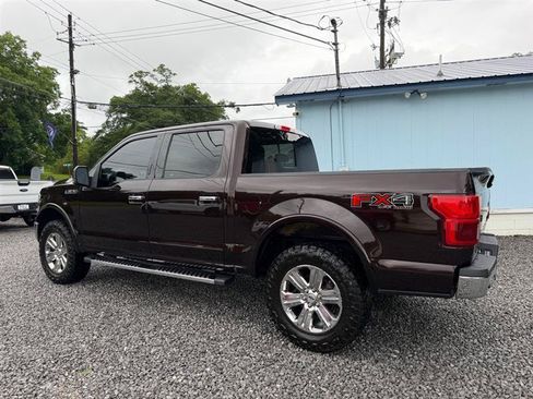 Used 2018 Ford F150 Lariat w/ Equipment Group 502A Luxury AWD/4WD image 4
