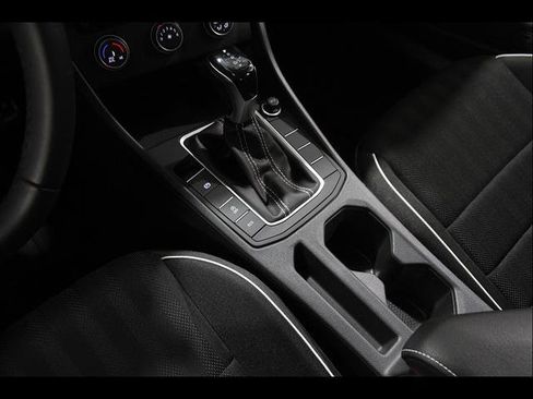 Certified 2024 Volkswagen Jetta Sport FWD image 14