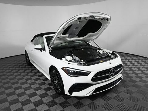 Certified 2024 Mercedes-Benz CLE 450 4MATIC Cabriolet image 31