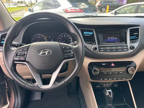 Used 2017 Hyundai Tucson Sport w/ Cargo Package image 16