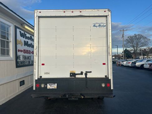 Used 2017 GMC Savana 3500 image 5