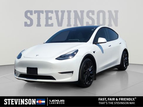 Used 2022 Tesla Model Y Performance AWD/4WD image 1
