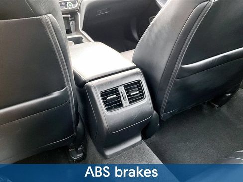 Used 2018 Honda Accord Sport image 13