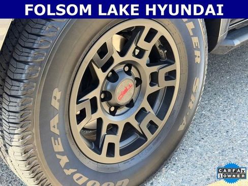 Used 2022 Toyota 4Runner SR5 image 5