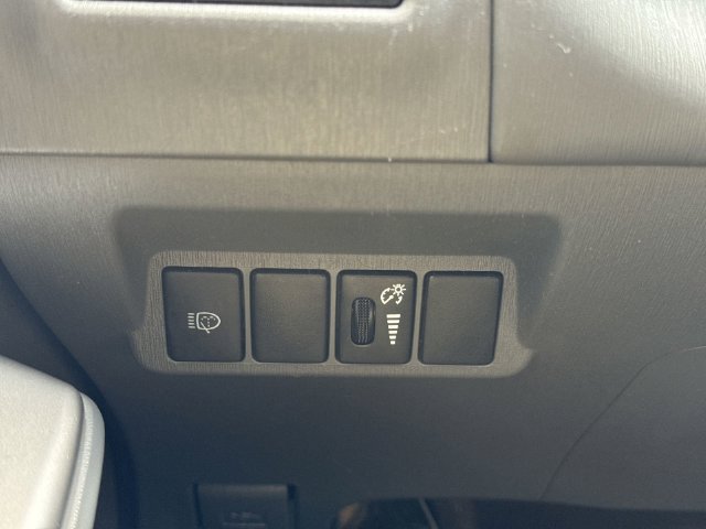 Used 2012 Toyota Prius V Five FWD image 18