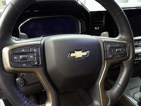 Used 2023 Chevrolet Silverado 1500 High Country w/ Technology Package image 53