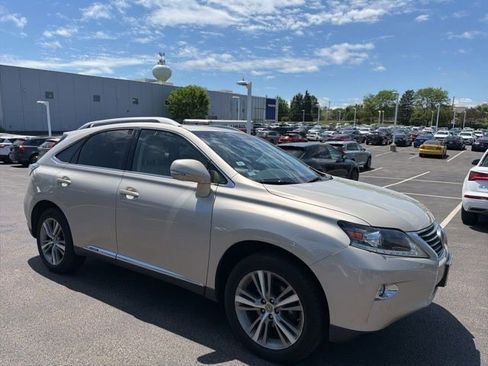 Used 2015 Lexus RX 450h AWD image 3