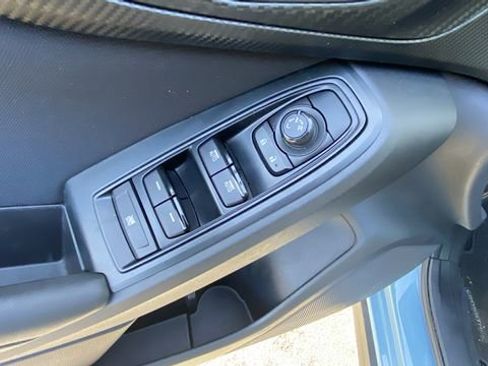 Certified 2021 Subaru Crosstrek 2.0i image 18