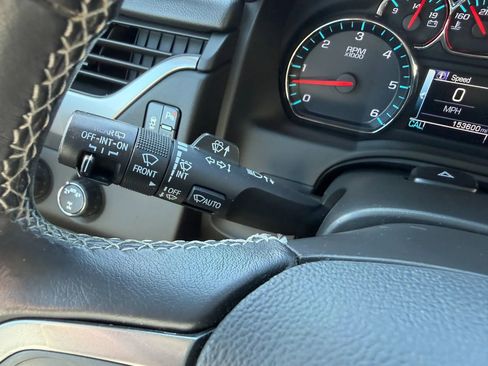 Used 2019 Chevrolet Suburban LT AWD/4WD image 22