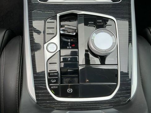 Used 2024 BMW X5 xDrive40i w/ Executive Package AWD/4WD image 17