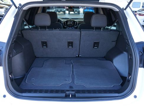 Used 2021 Chevrolet Equinox LT image 21