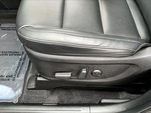 Used 2025 Kia Telluride S FWD image 39