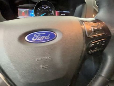 Used 2018 Ford Explorer XLT w/ Equipment Group 202A AWD/4WD image 25