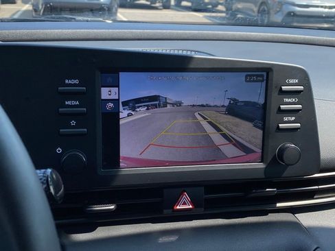 Used 2025 Hyundai Elantra Sport FWD image 14