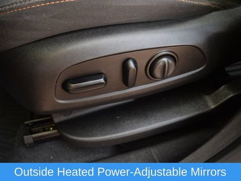 Used 2018 Chevrolet Equinox LT FWD image 19