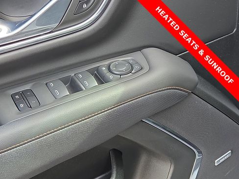 Used 2023 GMC Yukon XL AT4 w/ AT4 Premium Package image 15