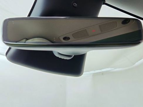 Used 2025 Tesla Model Y Performance image 55