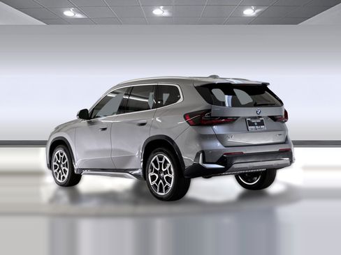 New 2026 BMW X1 xDrive28i w/ Convenience Package AWD/4WD image 3